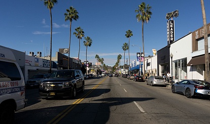 Fairfax Avenue, Los Angeles, CA