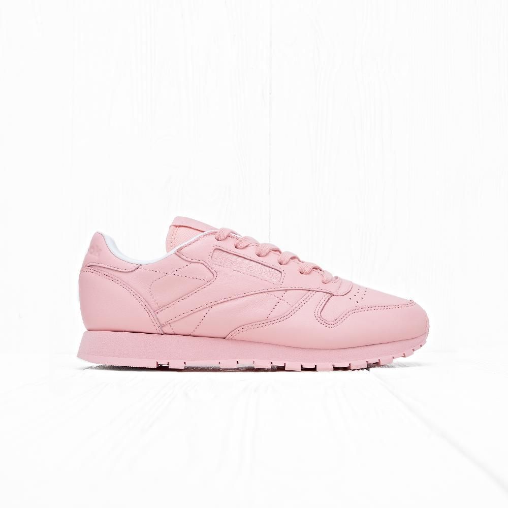 Pink reebok on sale classics