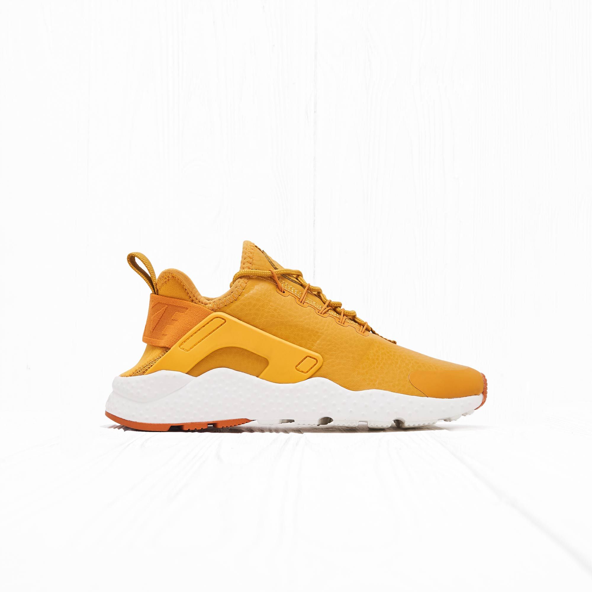 Nike air cheap huarache 2017 gold