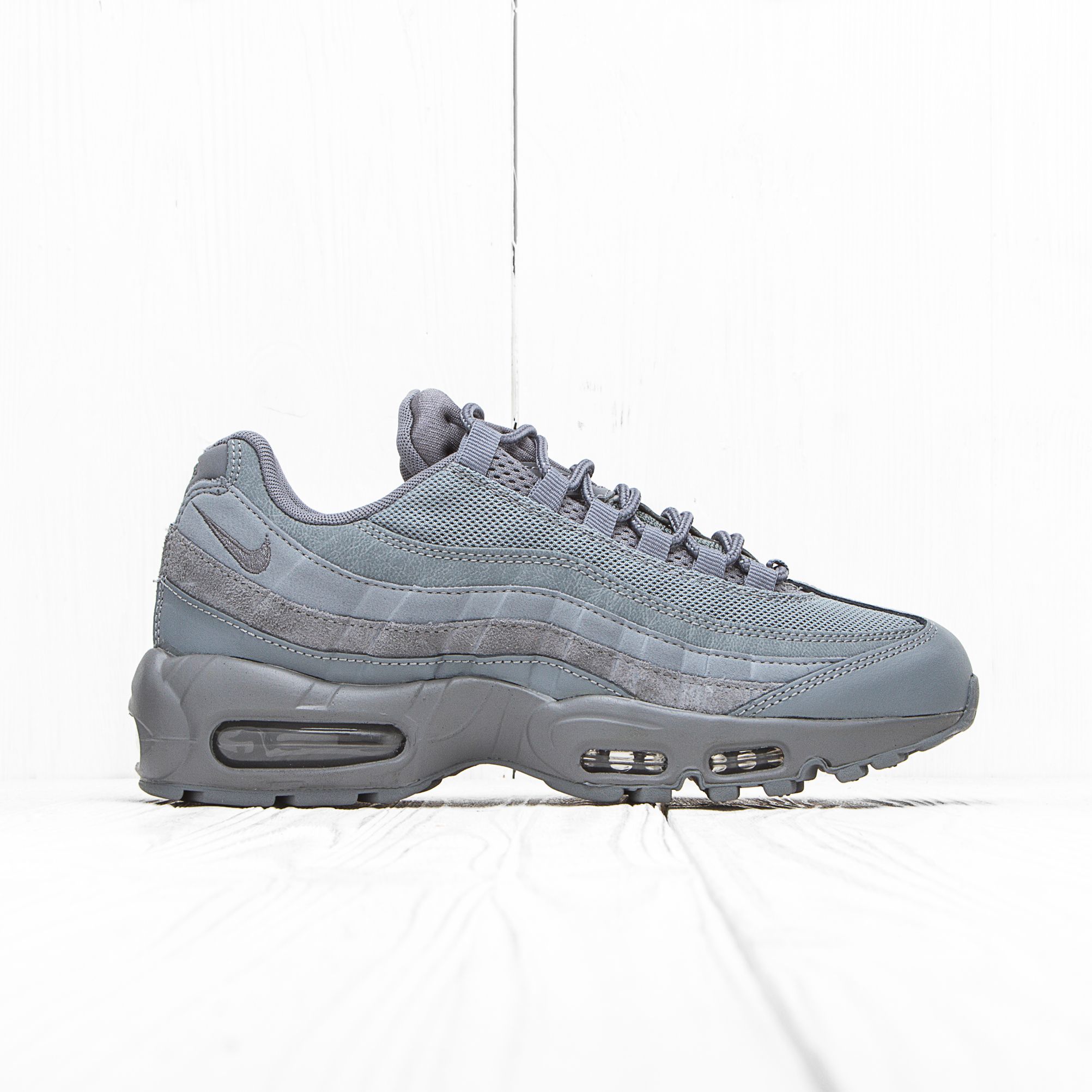 nike 95 essential grey