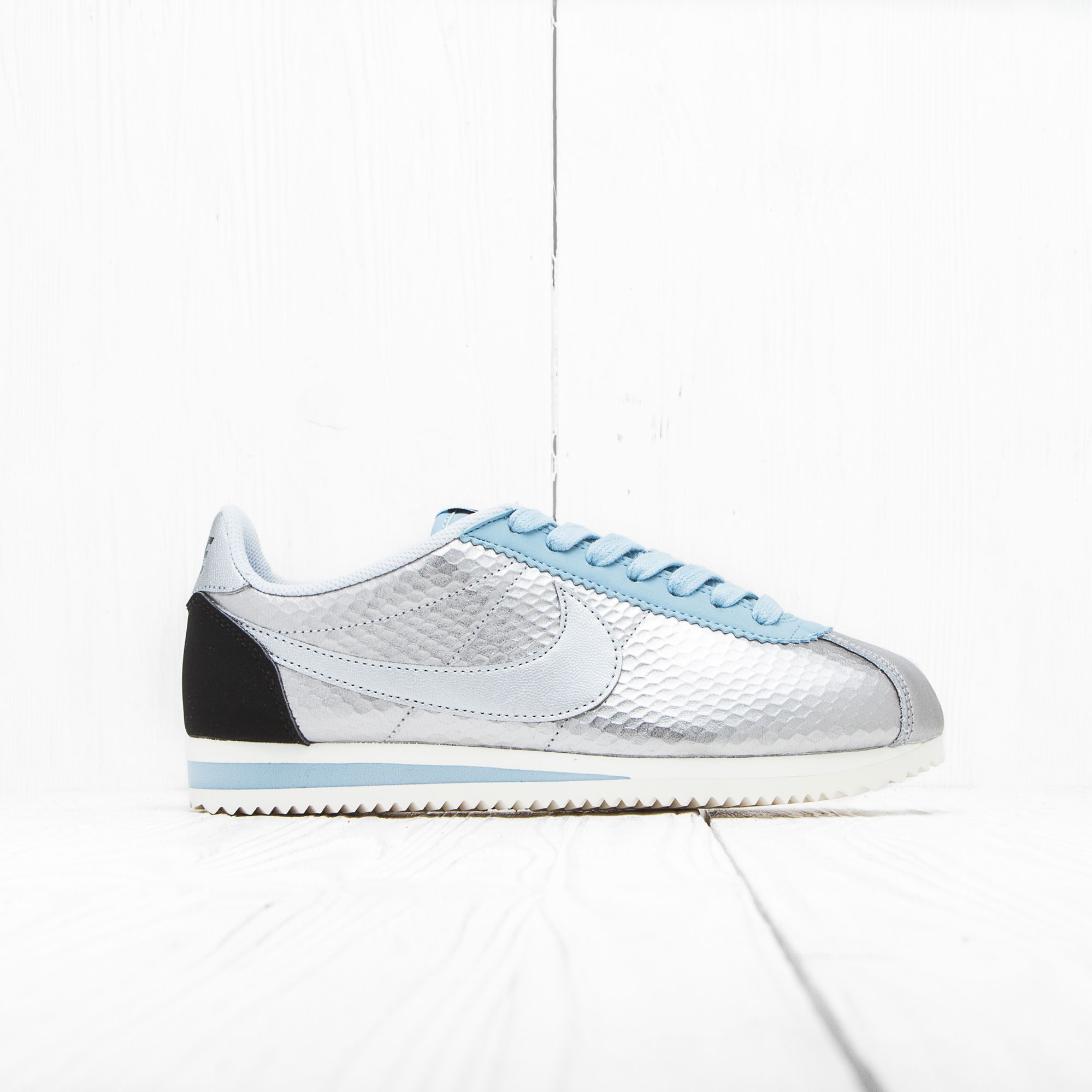 Nike classic cortez leather rose gold online