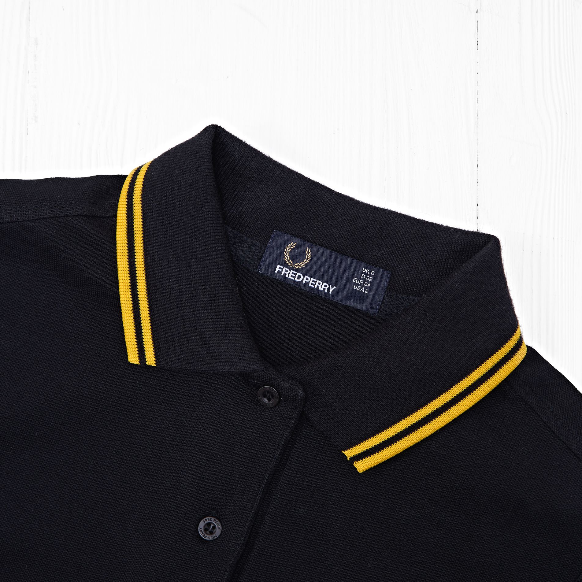 Fred Perry TWIN TIPPED Black Yellow