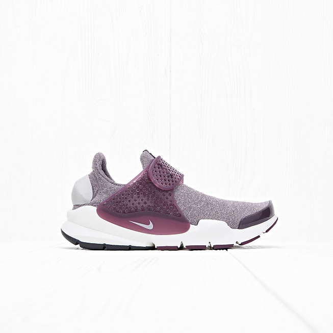 Nike free maroon online