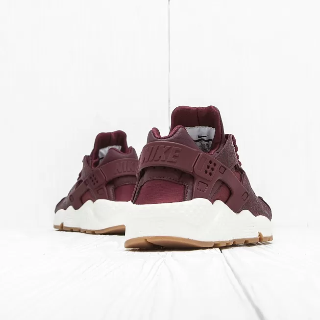 Burgundy and black outlet huaraches