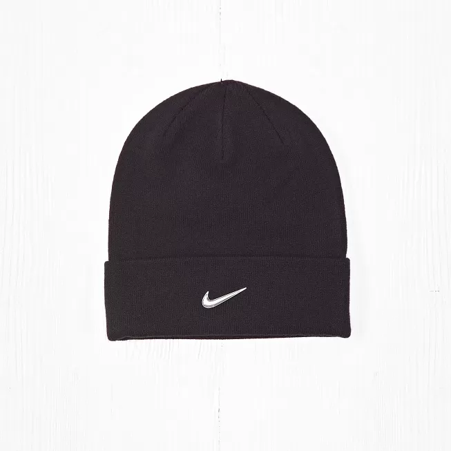 Nike beanie 2025 metal swoosh